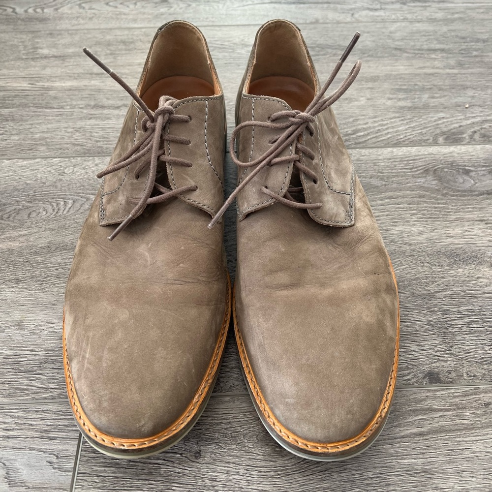 Men’s Clarks Derby Shoes suede/leather size 12 brown